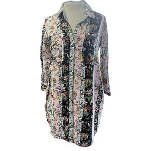 KC Khakis & Co. Classic Button Front Floral dress shirt with Chest Pockets.